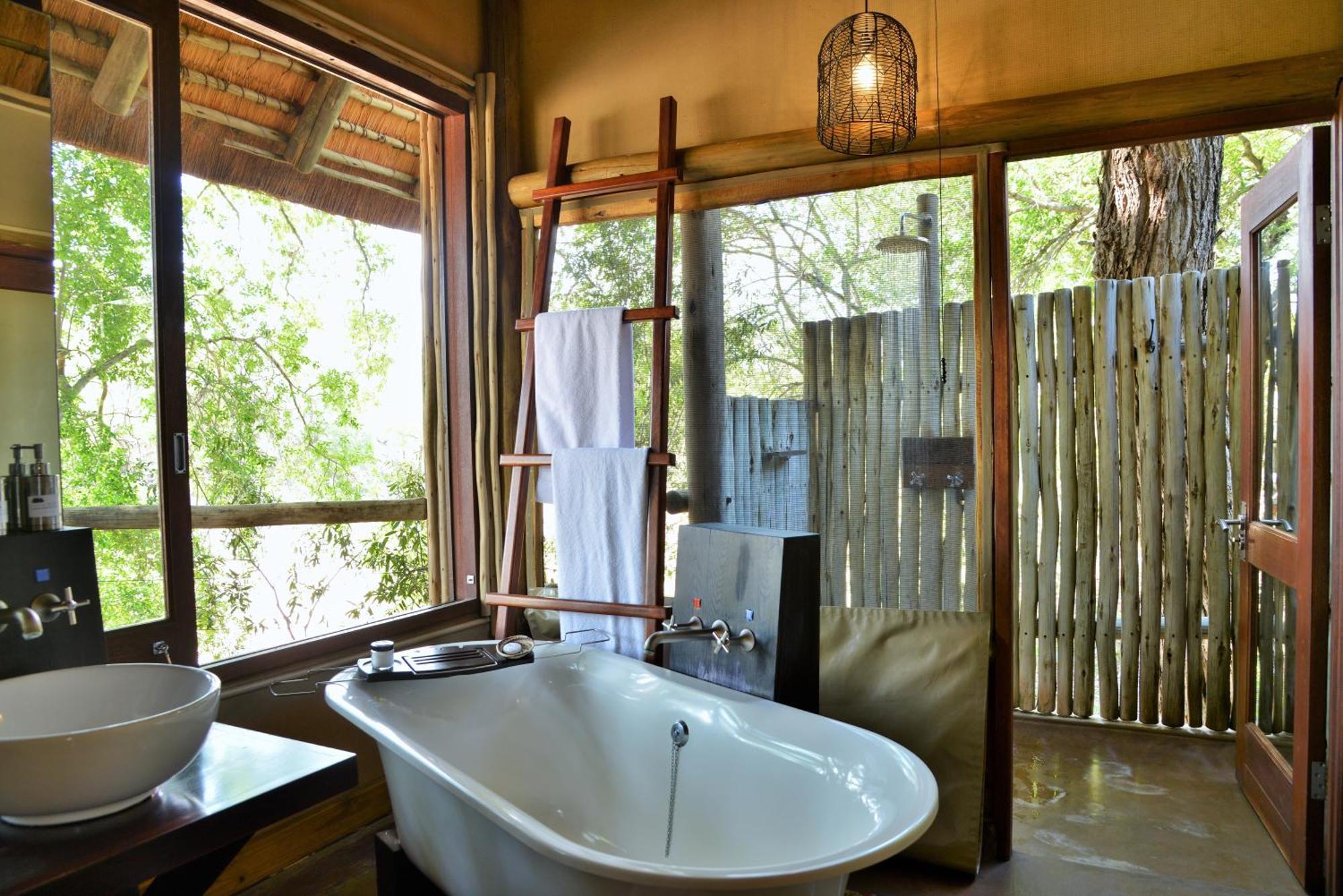 סקוקוזה Rhino Post Safari Lodge מראה חיצוני תמונה